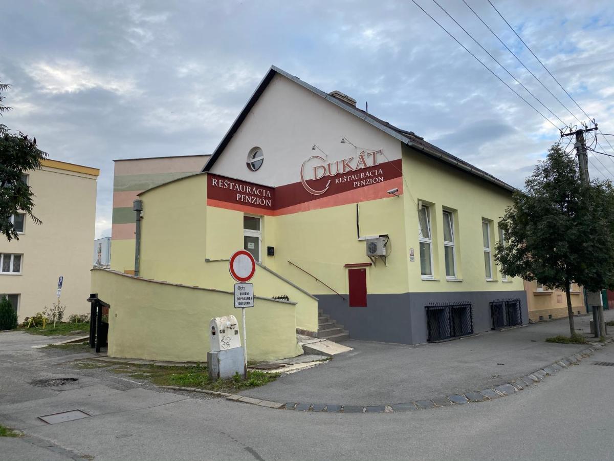 Penzion Dukat Presov Luaran gambar