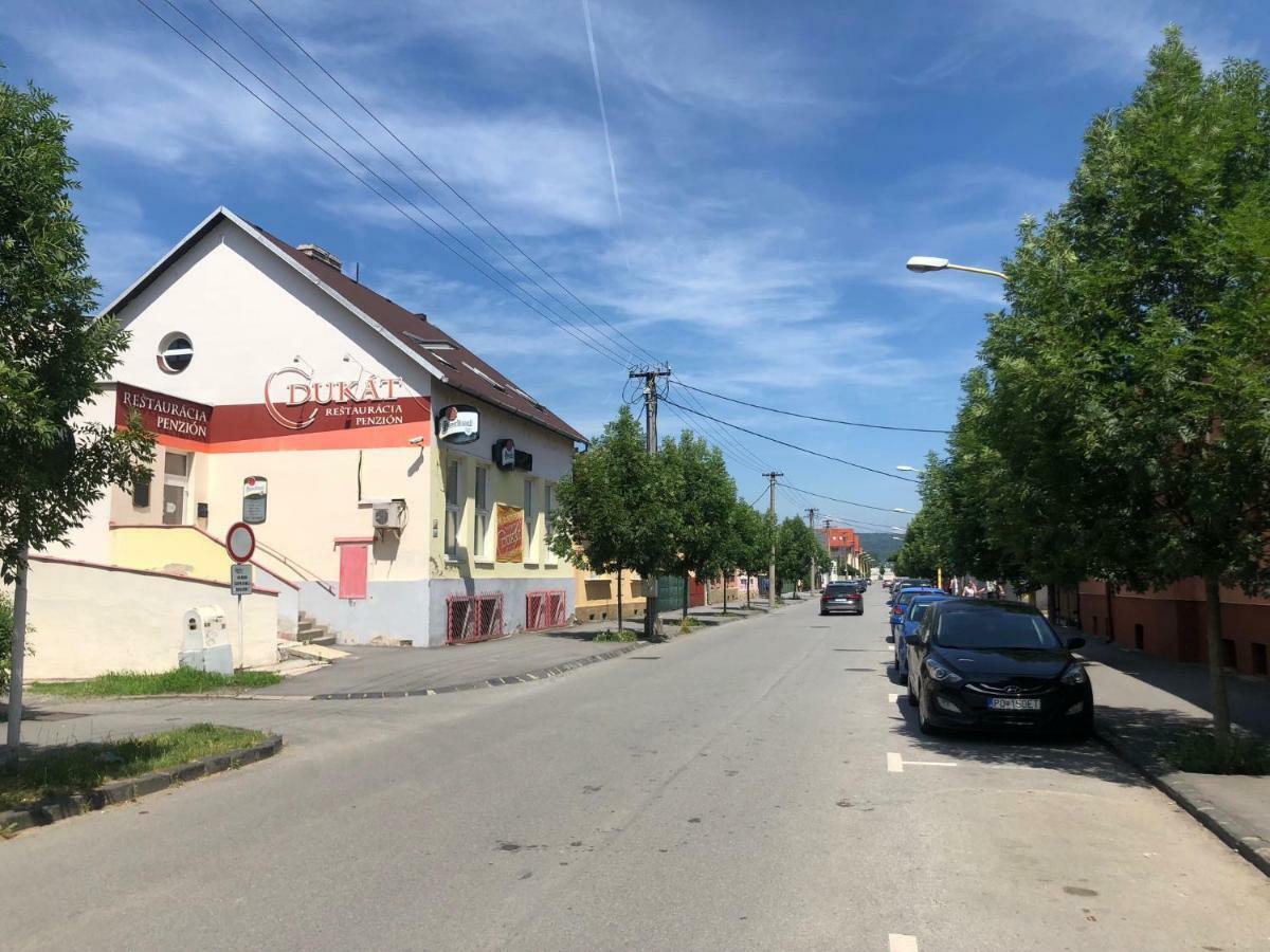 Penzion Dukat Presov Luaran gambar